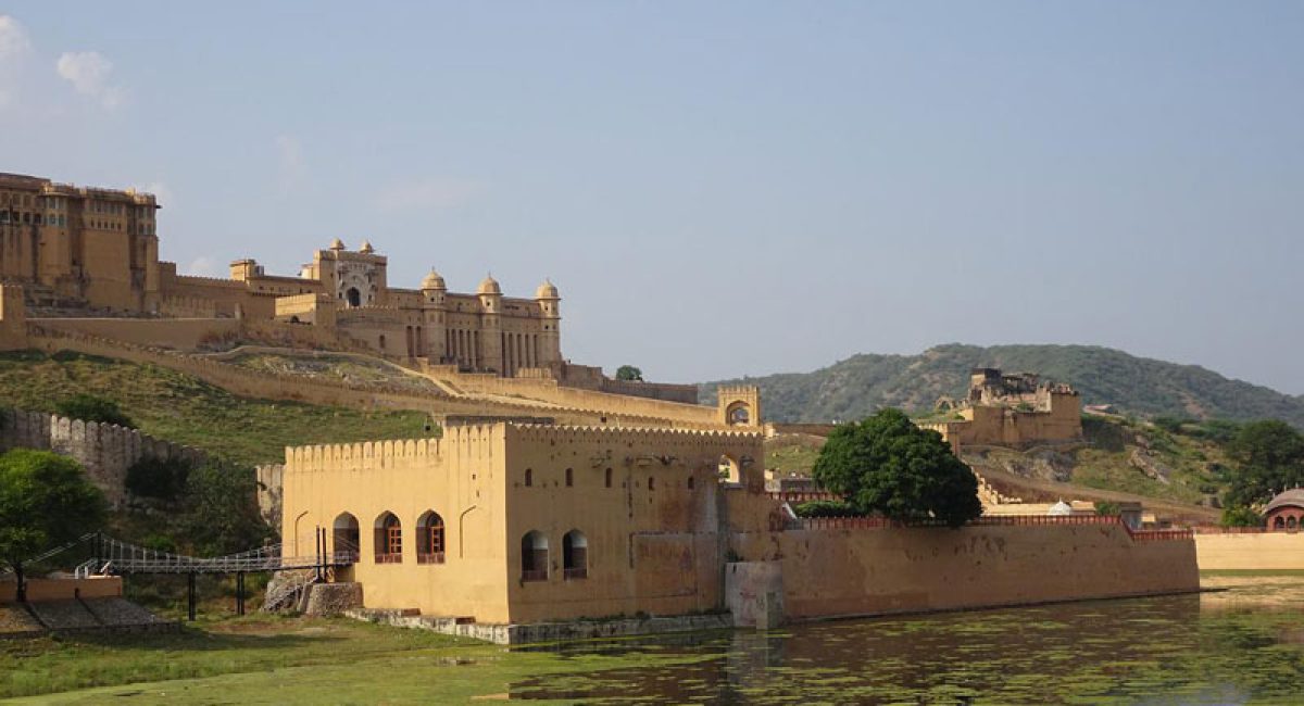 Stunning Palaces And Forts to Visit In Jaipur