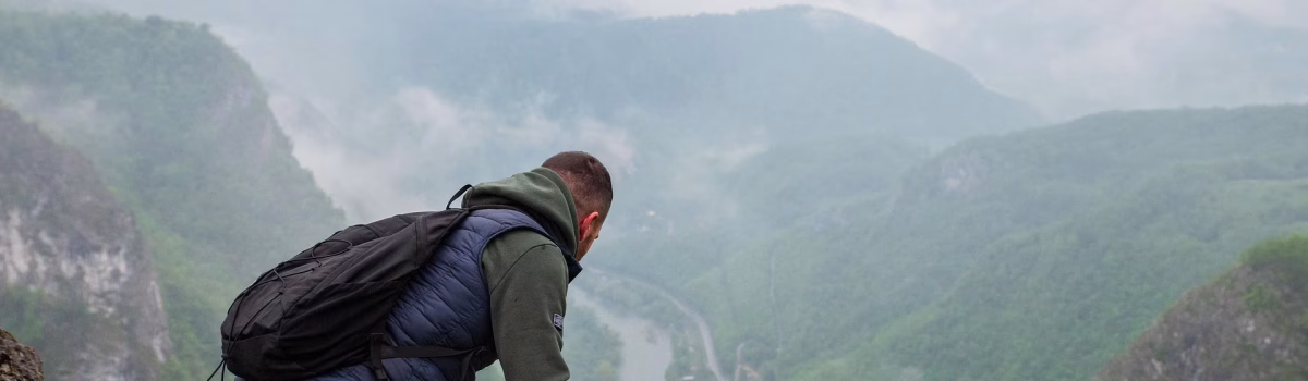 How to Avoid Poisoning Yourself in the Outdoors