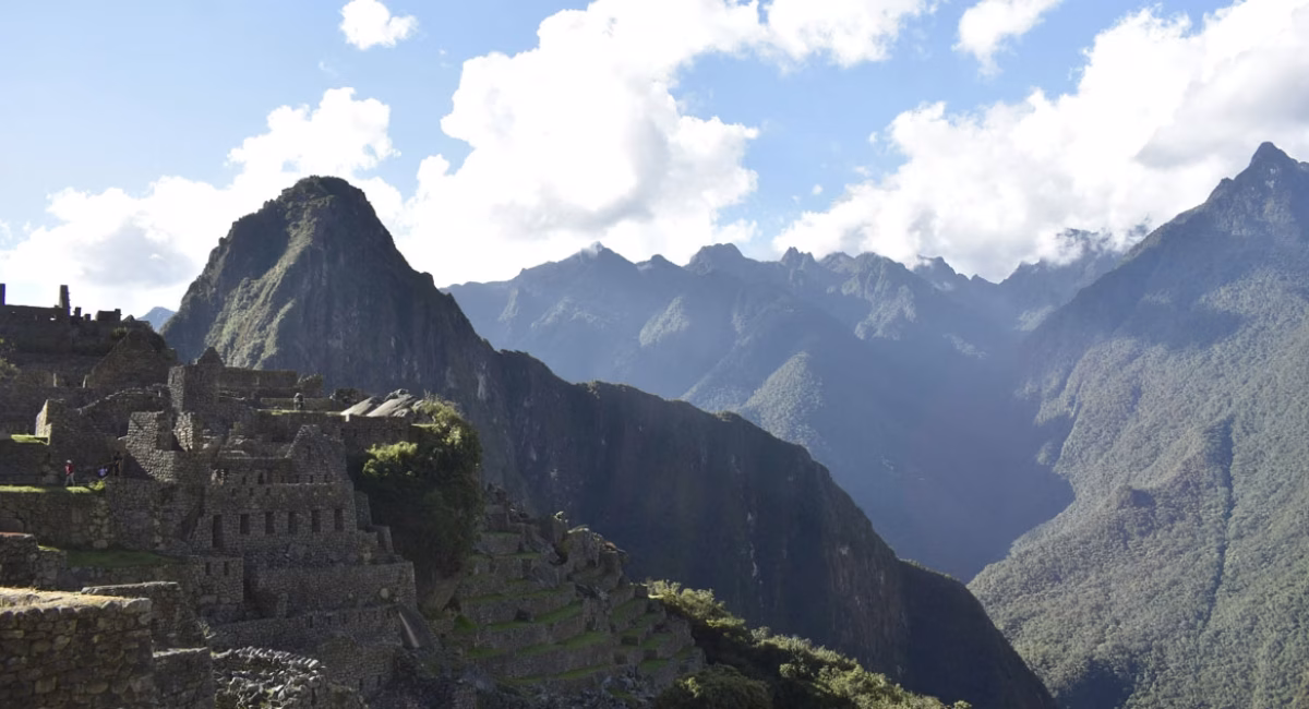 Machu Picchu, Peru: How a Globe Aware Volunteer Vacation Transforms Your Travel Experience