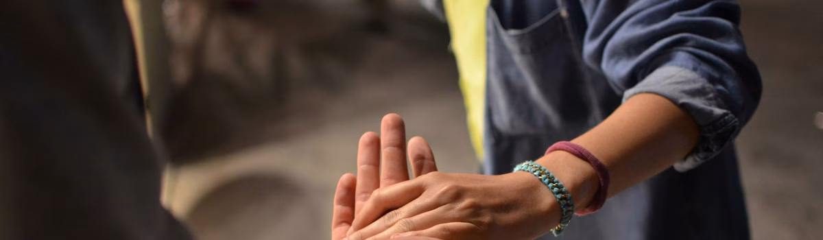 Where to Travel This Holiday Season? Discover the Magic of a Globe Aware Volunteer Vacation