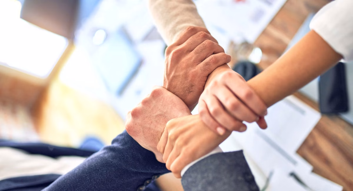 Corporate Volunteer Vacations: Strengthen Teams & Make a Global Impact with Globe Aware