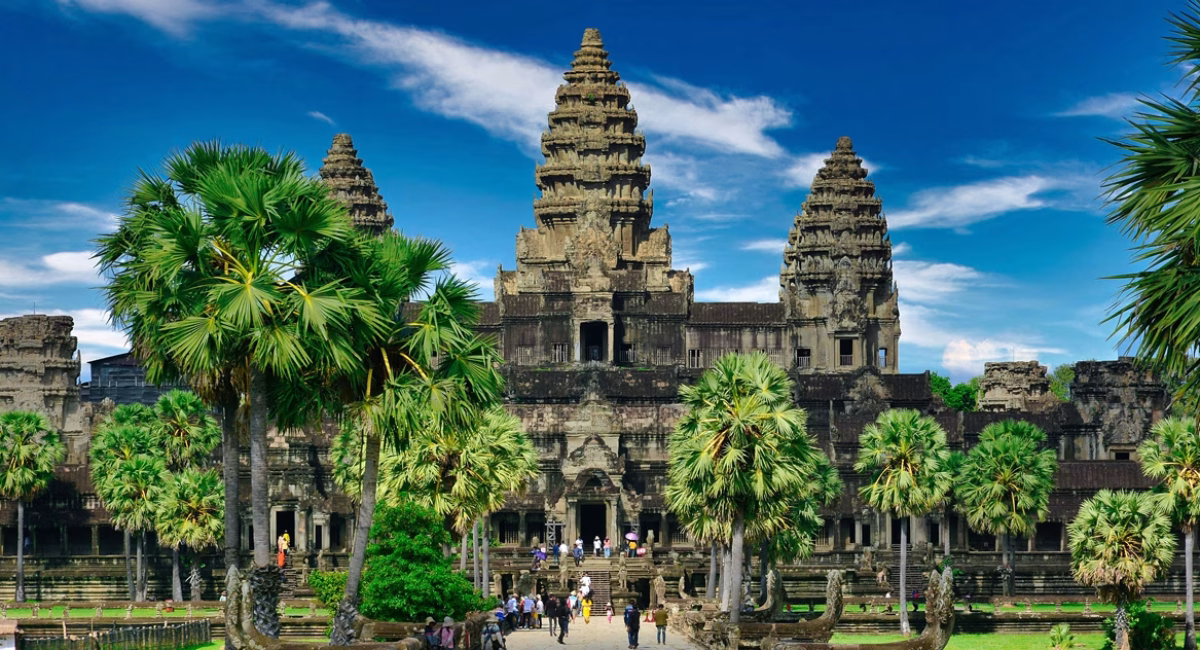 Discover a Transformative Cambodia Volunteer Vacation